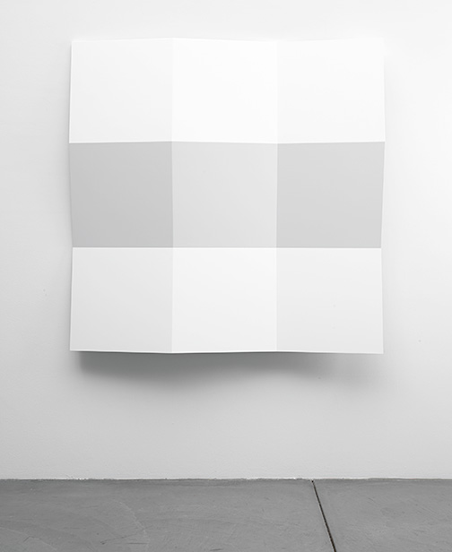 Andreas Christen / Ohne Titel  2004  160 x 160 x 18.5 cm MDF-Platte, weiss gespritzt