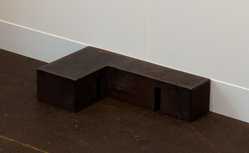 David Rabinowitch / David Rabinowitch Romanesque Abuttment II  1975 10 x 25 x 45 cm Solid, hot-rolled steel