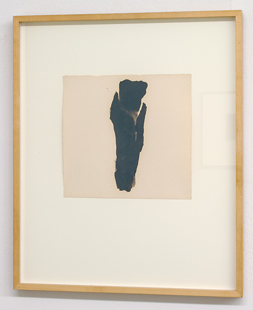 James Bishop / James Bishop Untitled (Black Tulip)  1982 20 x 20.8 cm oil on paper