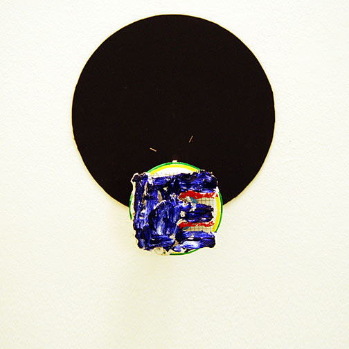 Richard Tuttle / Craft #1  2008  41.5 x 36 x 15.5 cm aluminium foile, wiremesh, paper-mâché and acrylic paint mounted on painted cardboard circle on wood on black cardboard circle