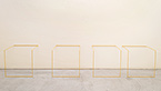 Fred Sandback | Untitled (Nr. 4) | 1968 / 1983 | 61 x 334 x 61 cm | mild steel rod | (Volkswagen Oregonbeige L81D) | Intervals: 45 cm, 30 cm, 15 cm